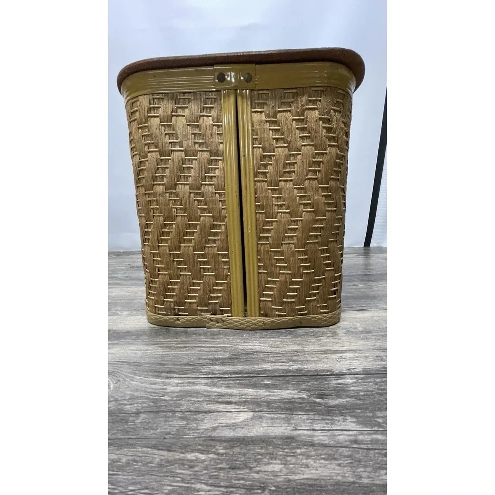 Redmon‎ Woven Picnic Basket Wood Lid Mustard Yellow Handles Vintage Style